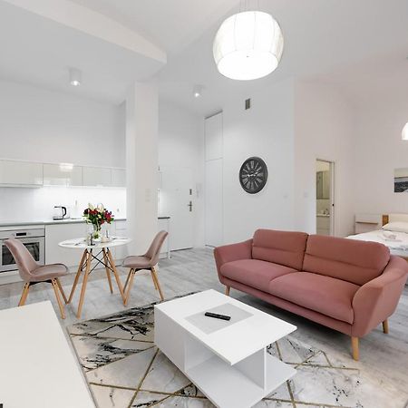 Apartamenty Centrum Nowoczesny Design - Dream Apart ビエルスコ・ビアバ エクステリア 写真