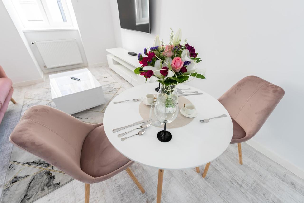 Apartamenty Centrum Nowoczesny Design - Dream Apart ビエルスコ・ビアバ エクステリア 写真