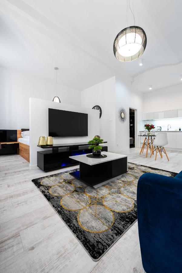 Apartamenty Centrum Nowoczesny Design - Dream Apart ビエルスコ・ビアバ エクステリア 写真