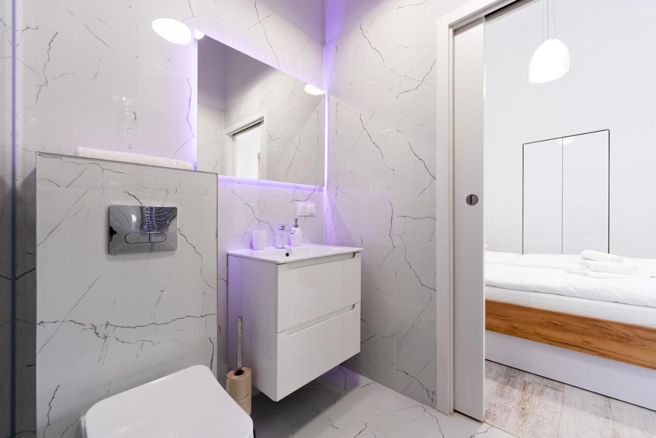 Apartamenty Centrum Nowoczesny Design - Dream Apart ビエルスコ・ビアバ エクステリア 写真