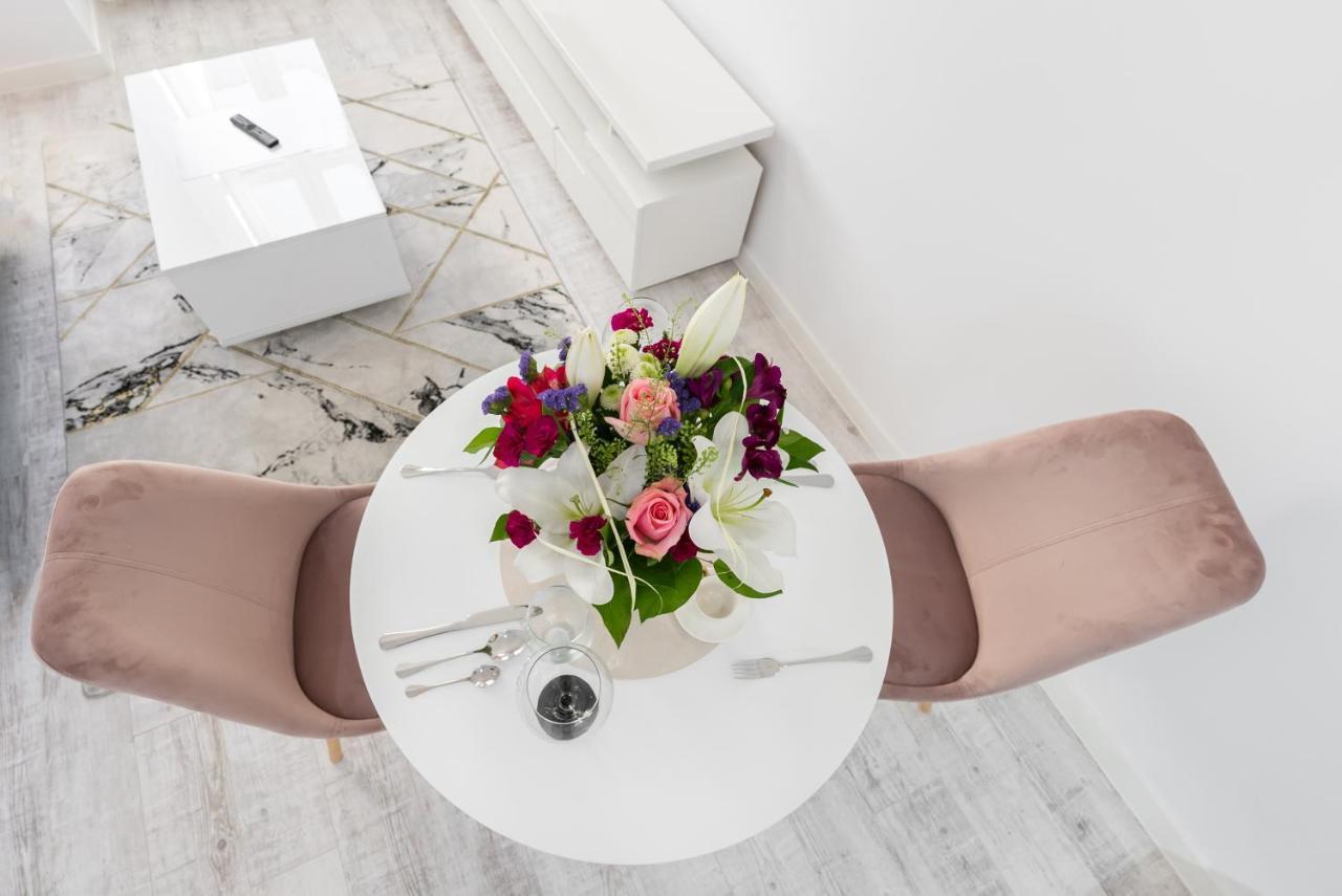 Apartamenty Centrum Nowoczesny Design - Dream Apart ビエルスコ・ビアバ エクステリア 写真