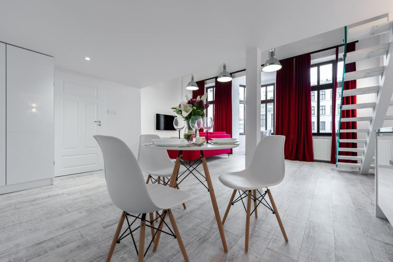Apartamenty Centrum Nowoczesny Design - Dream Apart ビエルスコ・ビアバ エクステリア 写真