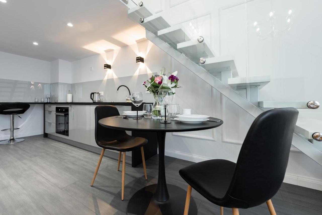 Apartamenty Centrum Nowoczesny Design - Dream Apart ビエルスコ・ビアバ エクステリア 写真